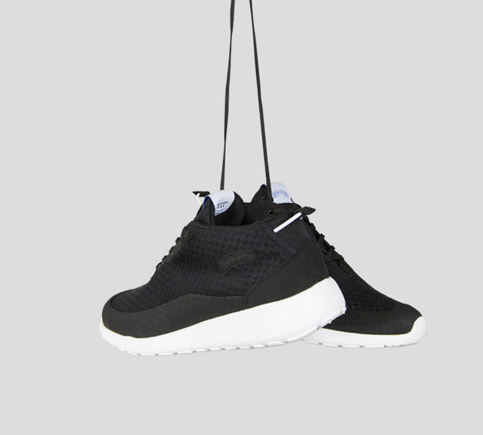 The Bab - Delta Black // White Sole